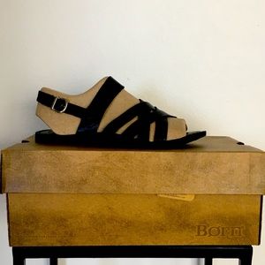 NIB Born Lovely strappy sandals in black leather!